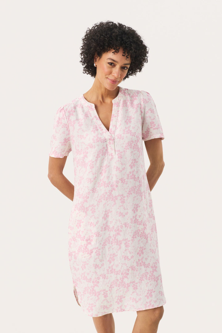 Aminasepw Dress Pink Nectar Contrast Flower | Kjoler | Smuk - Dameklær på nett