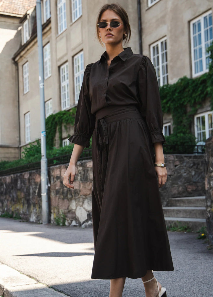 Amy Shirt Chocolate | Skjorter og bluser | Smuk - Dameklær på nett