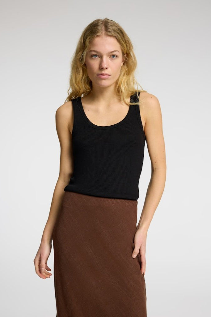 Anna U - Neck Tank Top Black | Topper | Smuk - Dameklær på nett