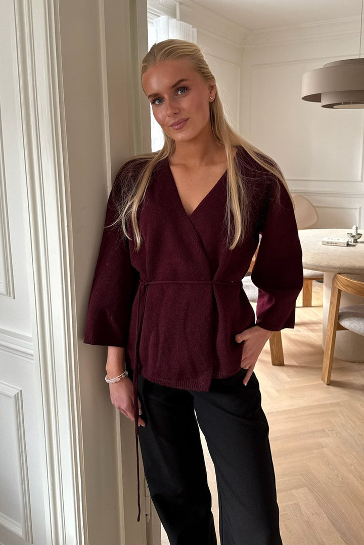 Anne Cardigan Bordeaux | Genser | Smuk