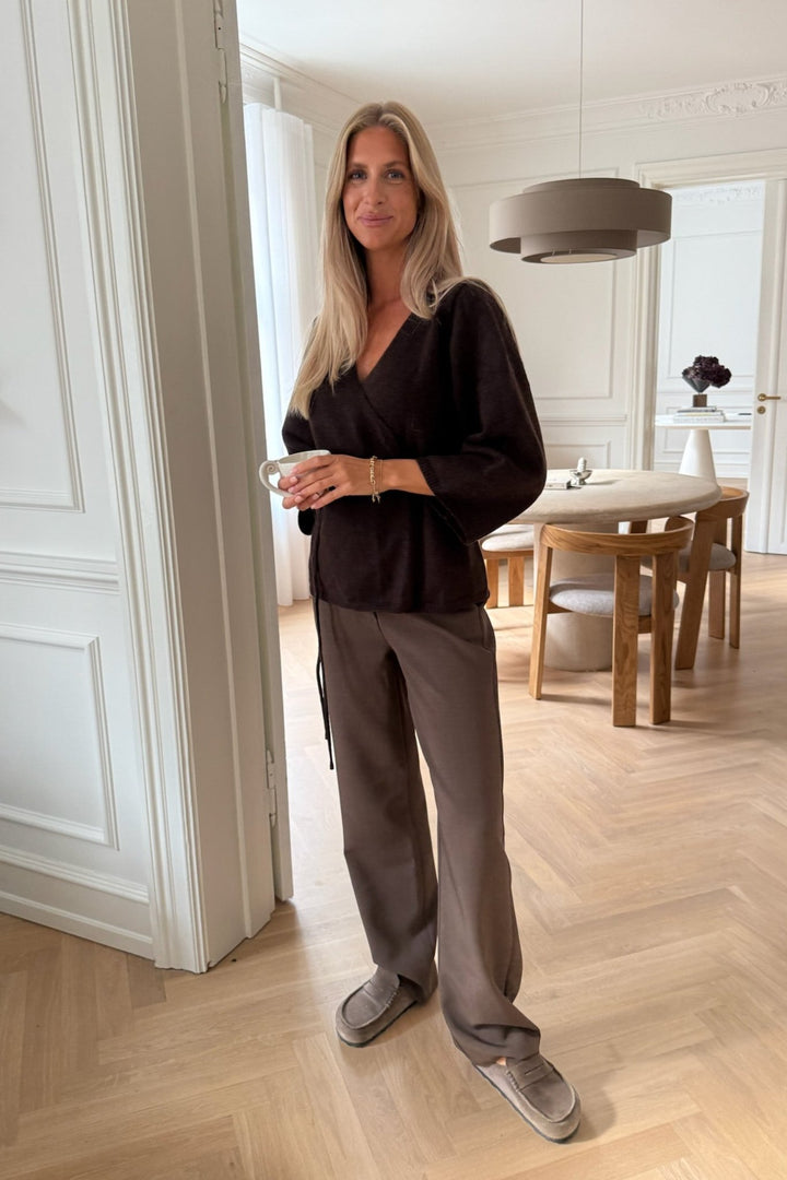 Anne Cardigan Dark Brown | Genser | Smuk