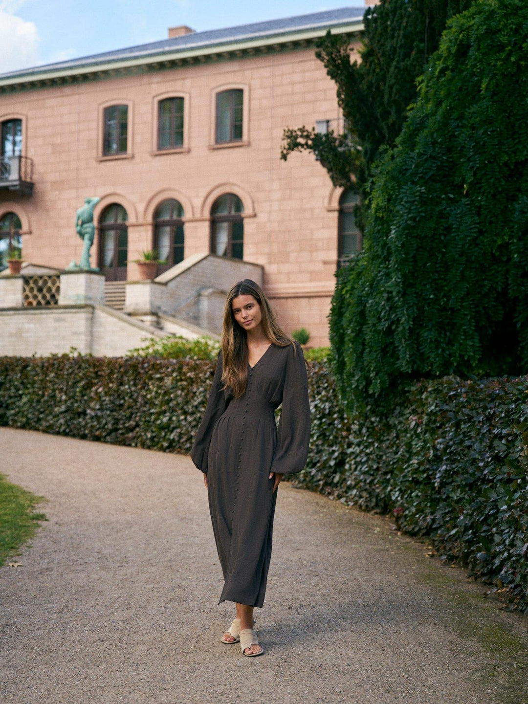 Annelie Solid Crepe Dress Dark Brown | Kjoler | Smuk