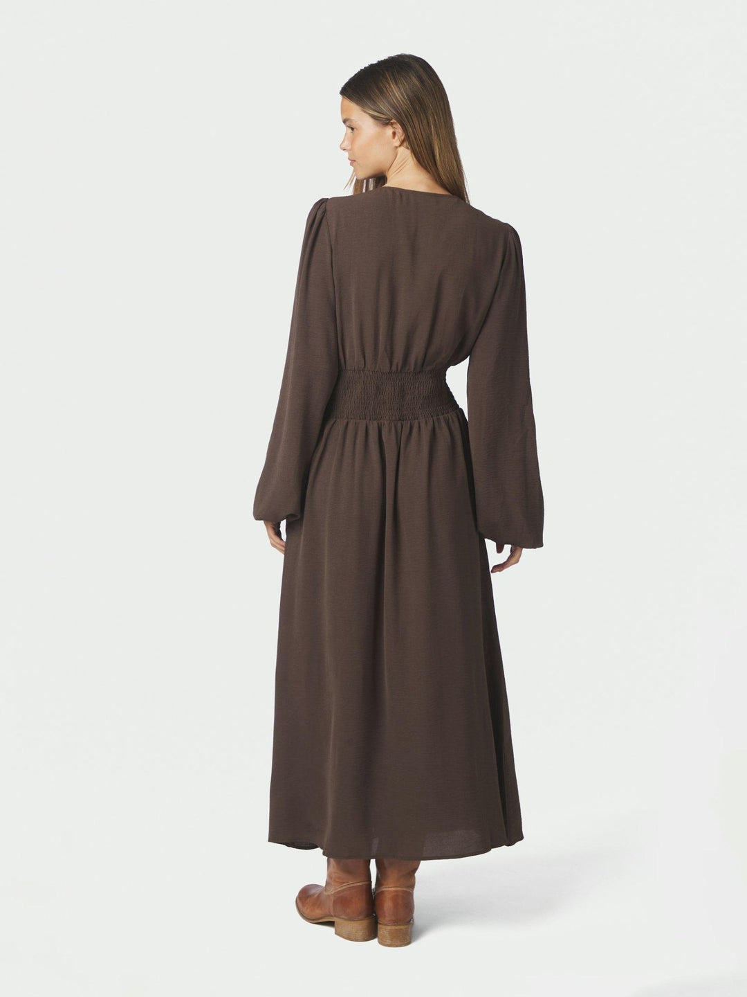 Annelie Solid Crepe Dress Dark Brown | Kjoler | Smuk