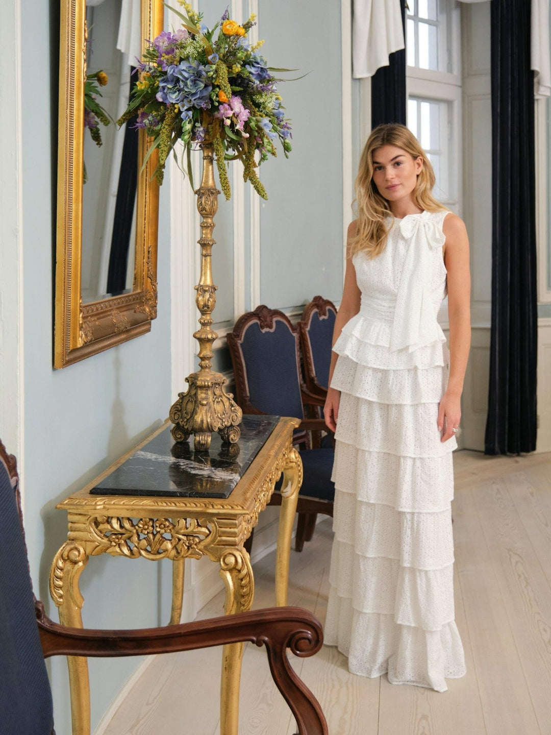 Ansol Emb Top Off White | Topper | Smuk