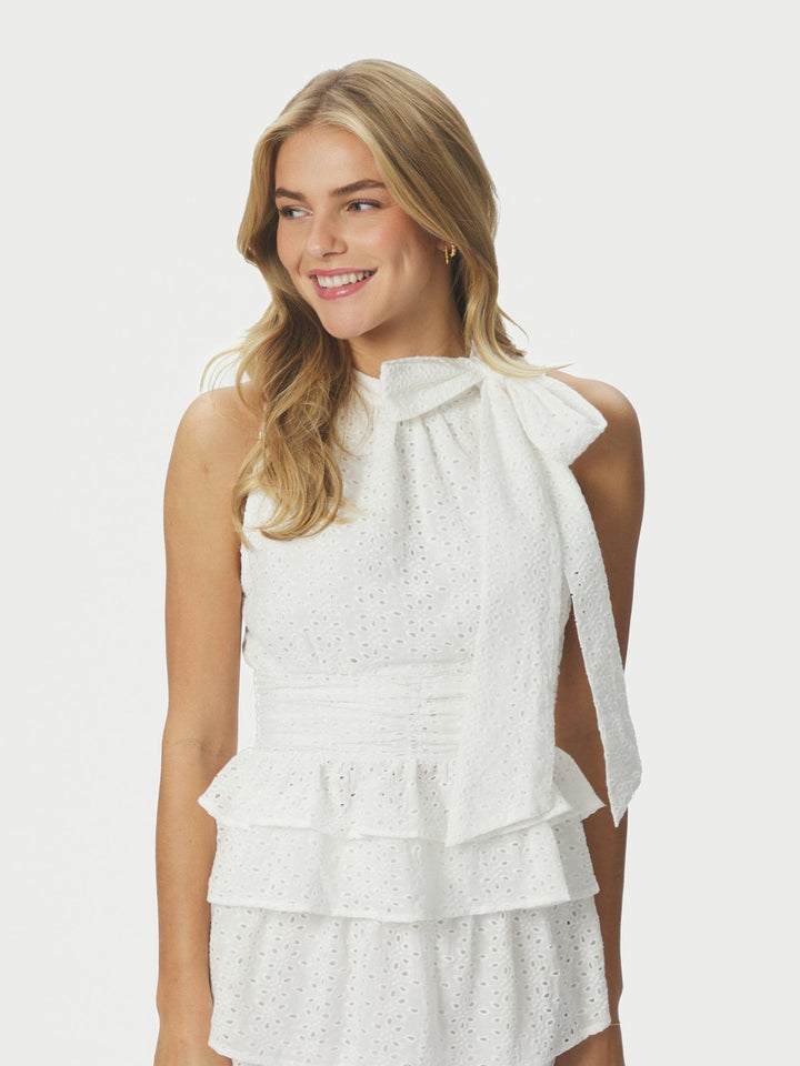 Ansol Emb Top Off White | Topper | Smuk