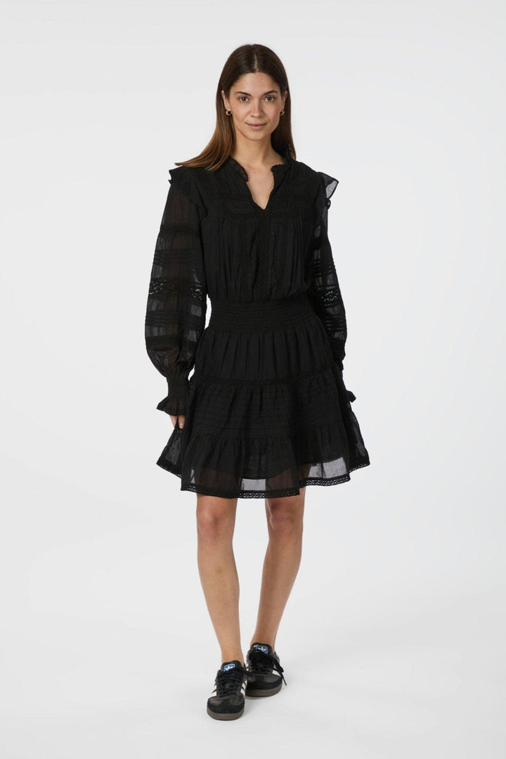 Aran S Voile Dress Black | Kjoler | Smuk - Dameklær på nett
