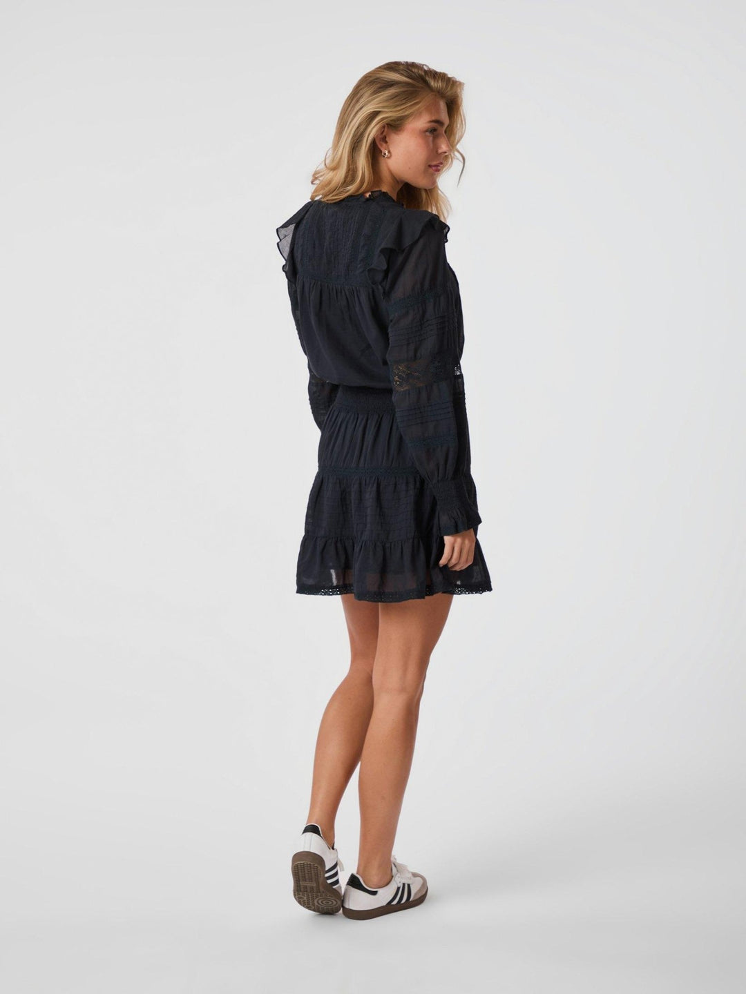 Aran S Voile Dress Navy | Kjoler | Smuk - Dameklær på nett