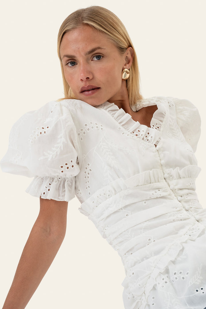 Ariel Blouse White Embroidery | Skjorter og bluser | Smuk