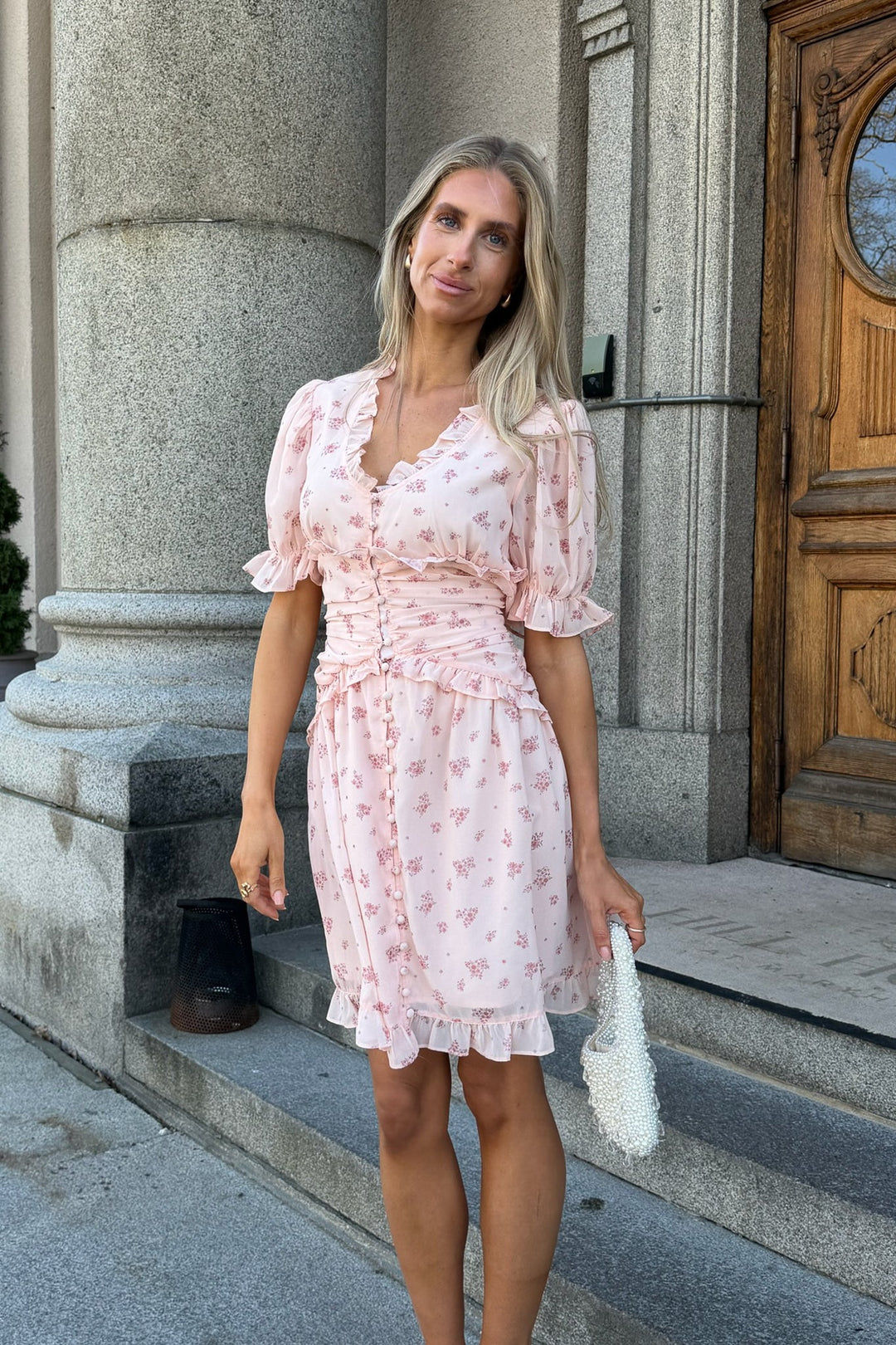 Ariel Dress Pink Flower Print | Kjoler | Smuk
