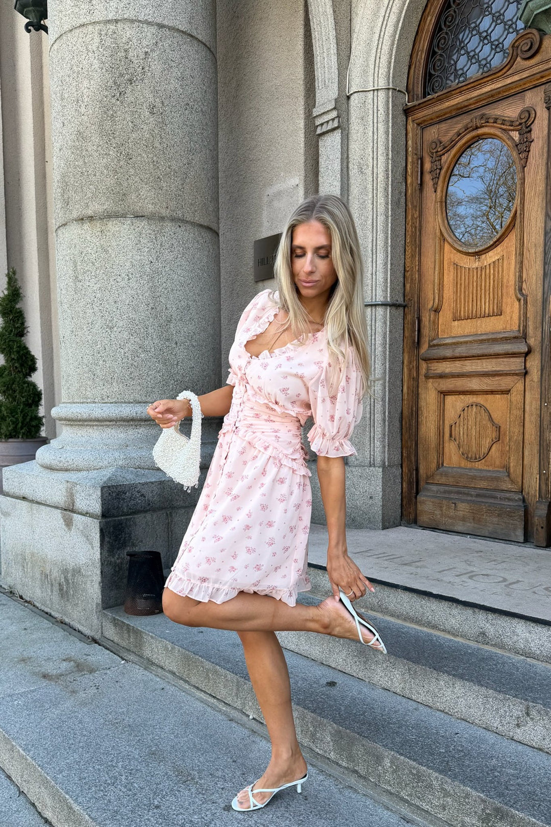 Ariel Dress Pink Flower Print | Kjoler | Smuk