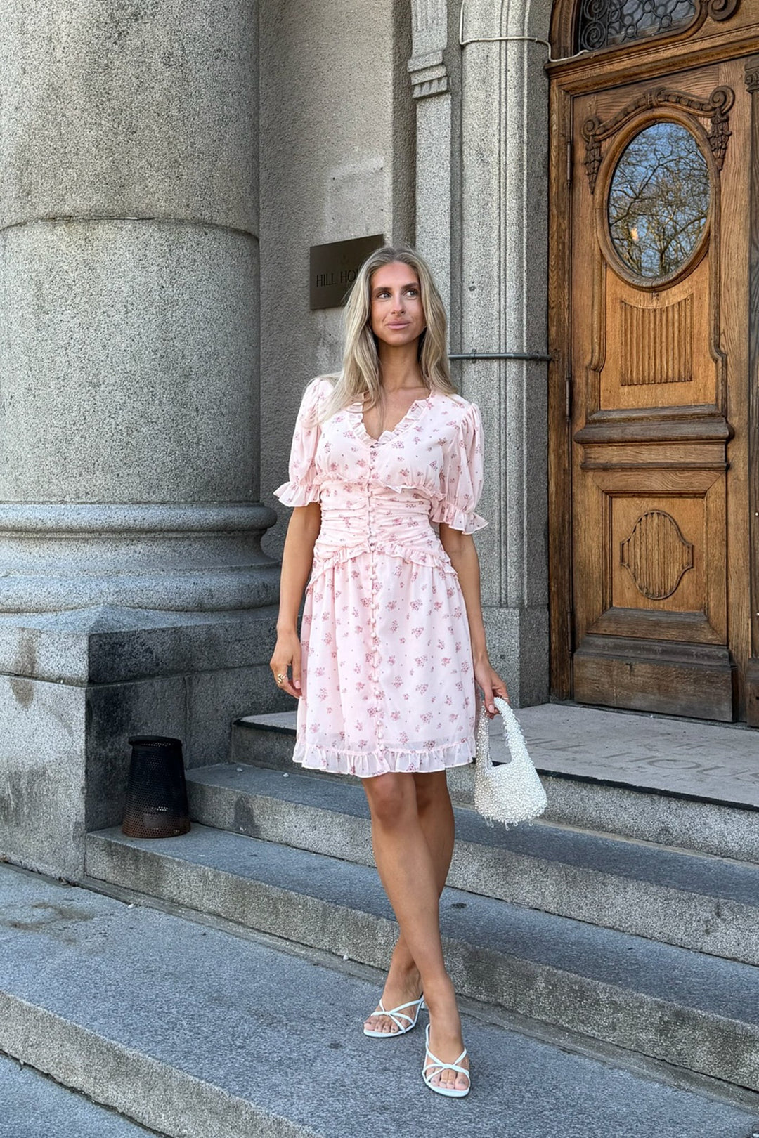 Ariel Dress Pink Flower Print | Kjoler | Smuk