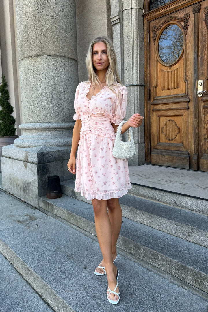 Ariel Dress Pink Flower Print | Kjoler | Smuk