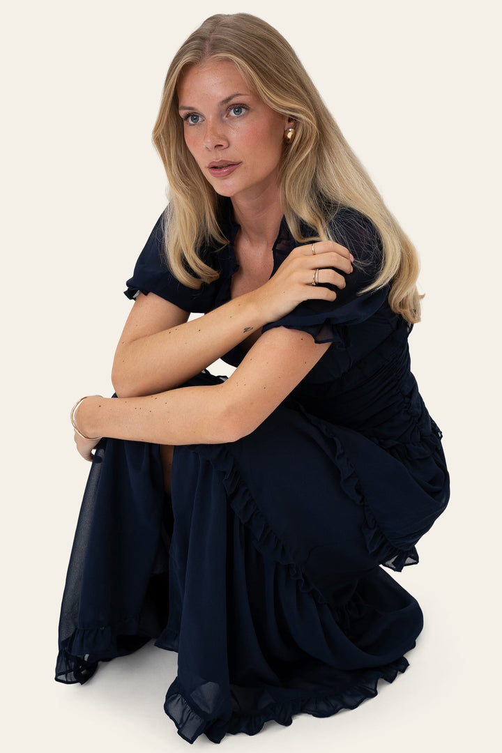 Ariel Long Dress Navy | Kjoler | Smuk