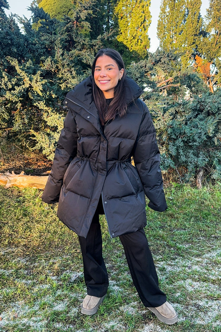 Astana Down Jacket Black | Yttertøy | Smuk