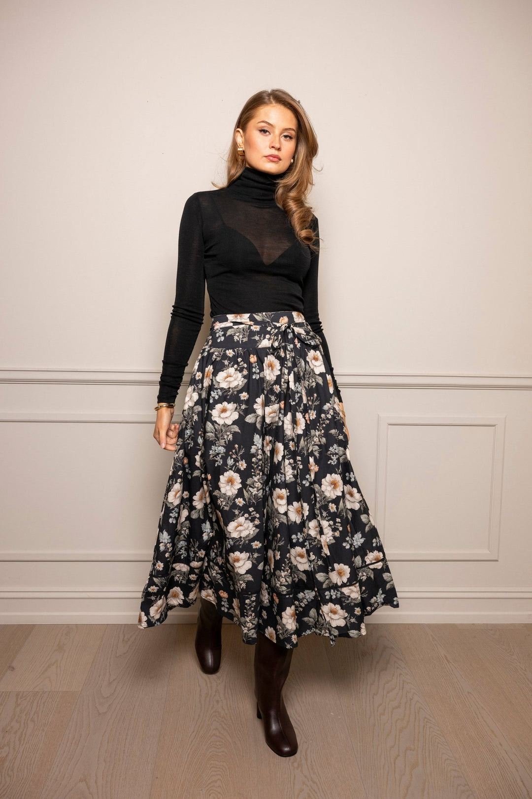 Astrid Skirt Antique Black Poplin | Skjørt | Smuk - Dameklær på nett