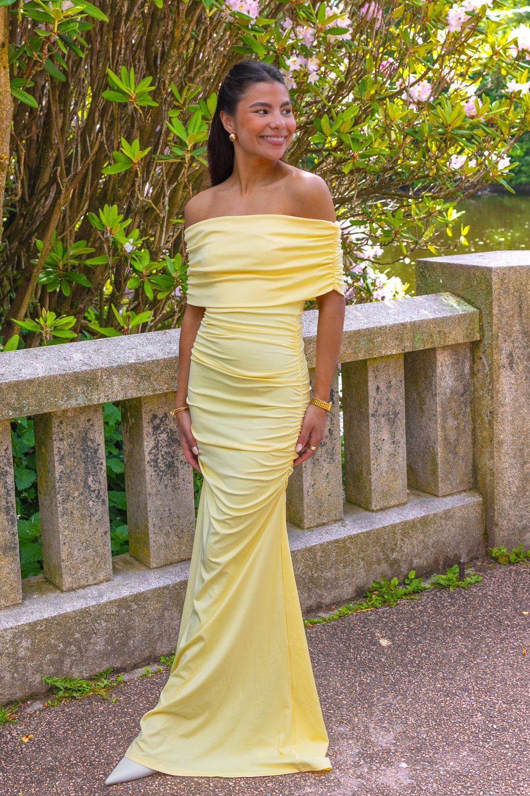 Athena Maxi Dress Yellow | Kjoler | Smuk