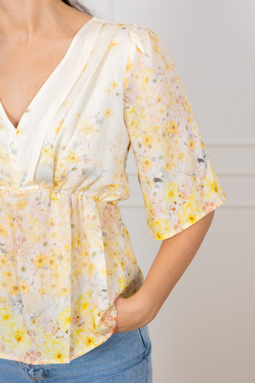 Aurora Blouse Pale Yellow | Skjorter og bluser | Smuk