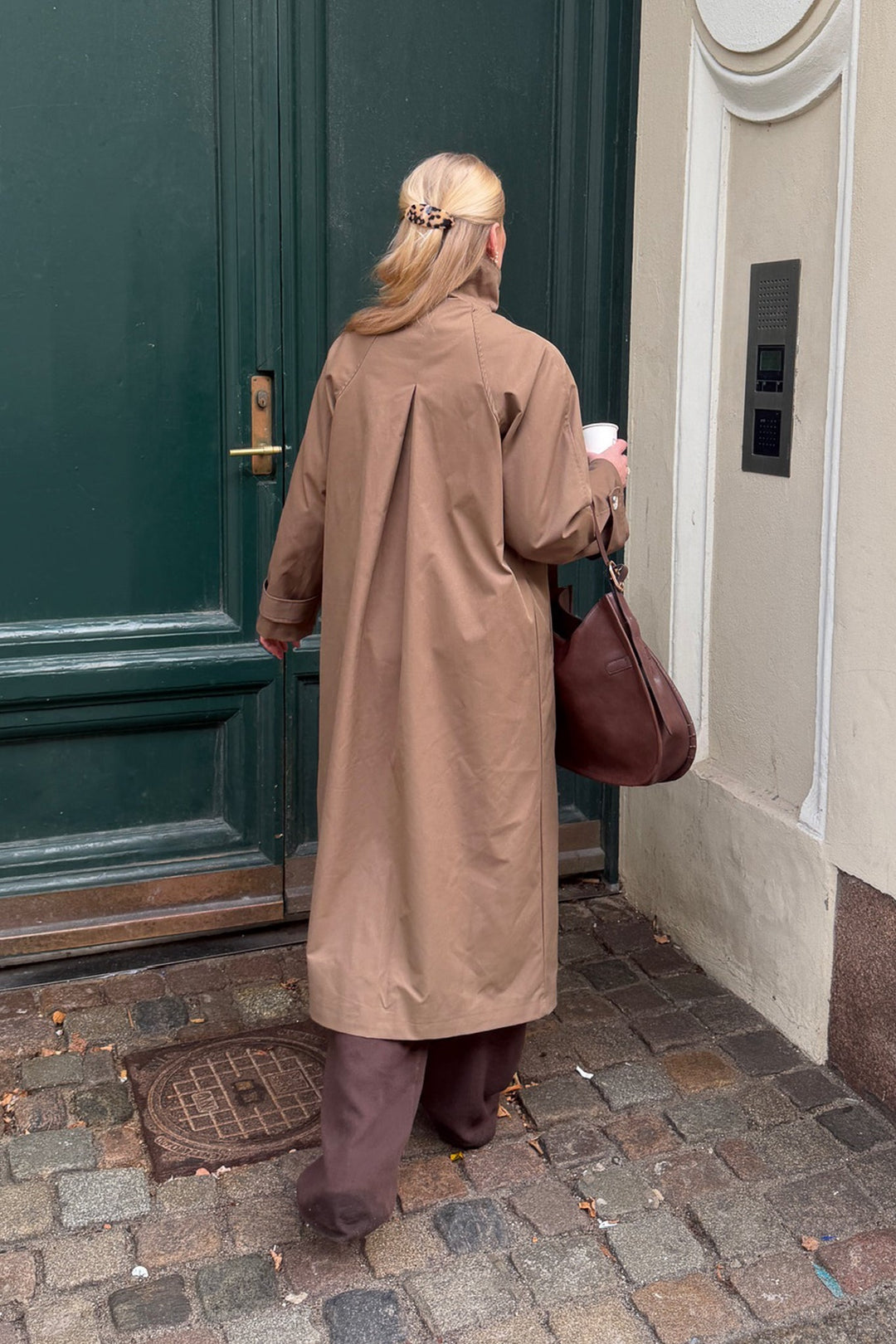 Ava Trenchcoat Dark Brown | Yttertøy | Smuk