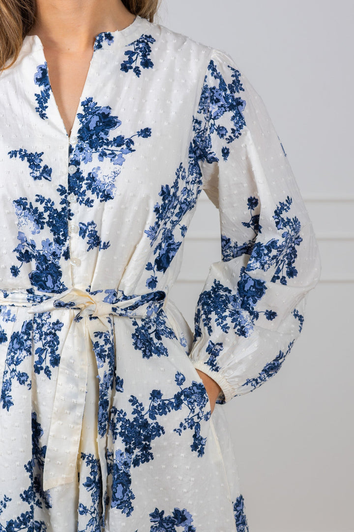 Avira Dress Blue Shadow Flower Print | Kjoler | Smuk
