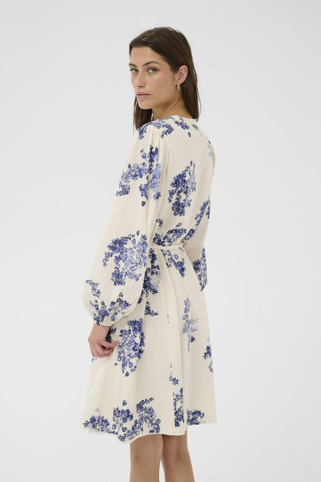 Avira Dress Blue Shadow Flower Print | Kjoler | Smuk