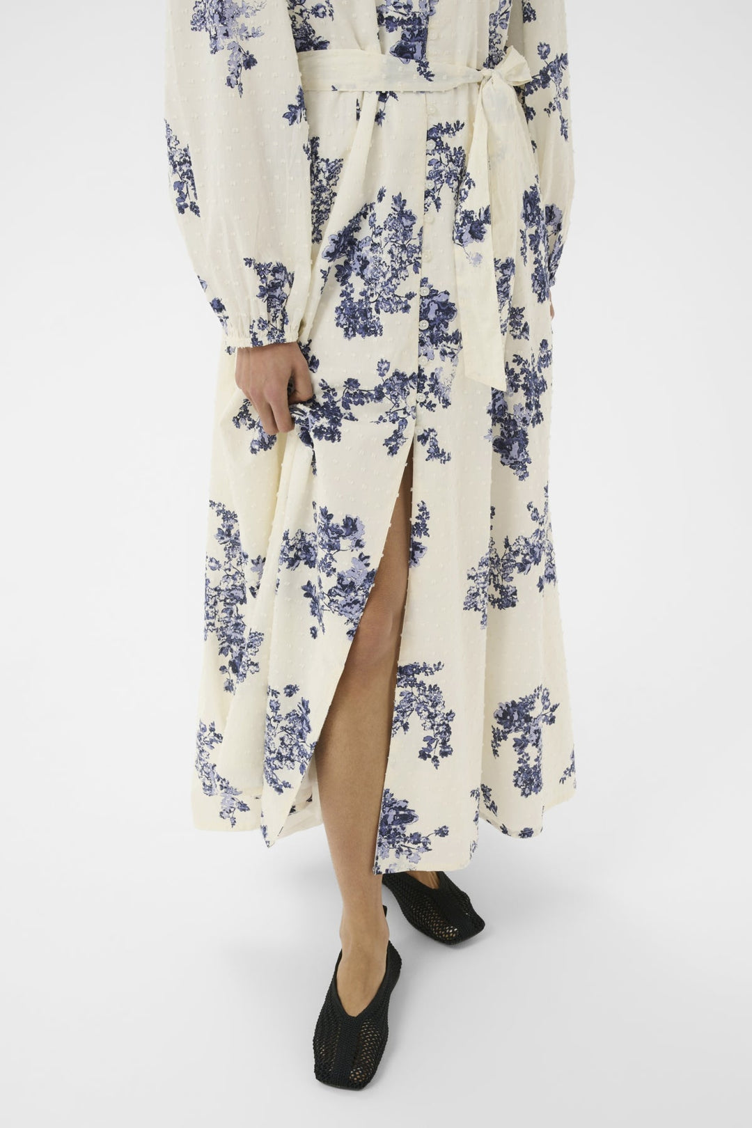 Avirana Dress Blue Shadow Flower Print | Kjoler | Smuk