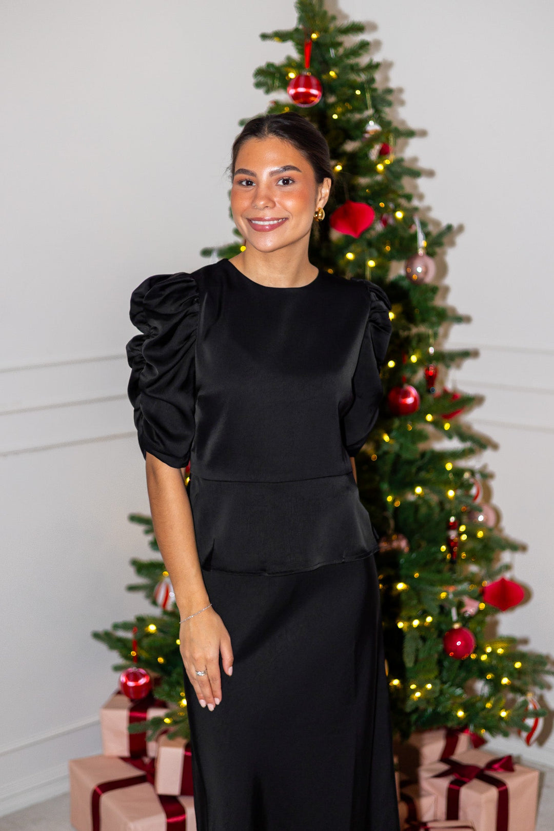 Benua Heavy Sateen Blouse Black | Skjorter og bluser | Smuk