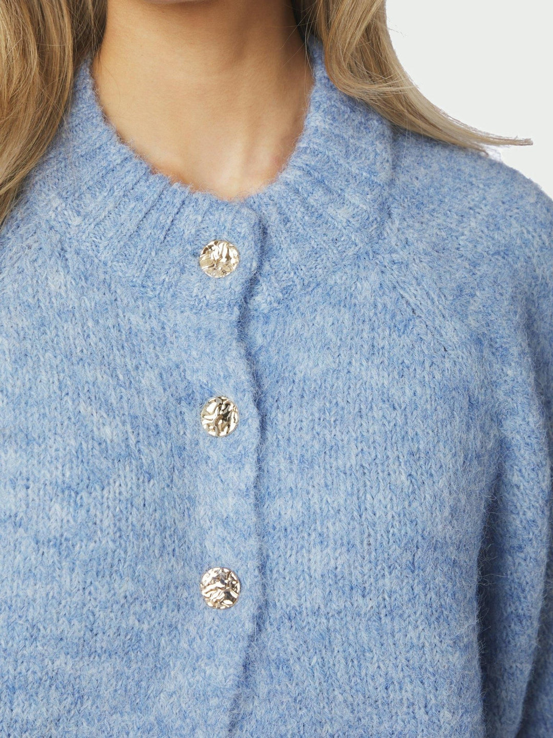 Benuta Fluffy Knit Cardigan Dusty Blue | Genser | Smuk