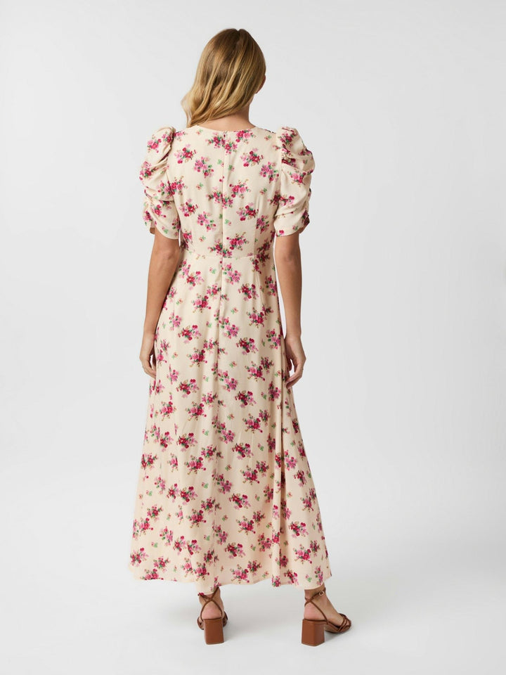 Benuti Amazing Rose Dress Light Pink | Kjoler | Smuk - Dameklær på nett