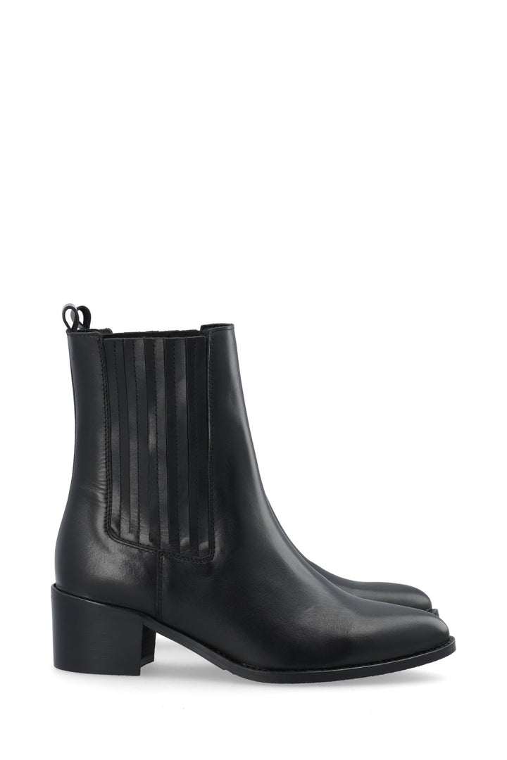 Biacarol Chelsea Boot Smooth Leather Black | Sko | Smuk - Dameklær på nett