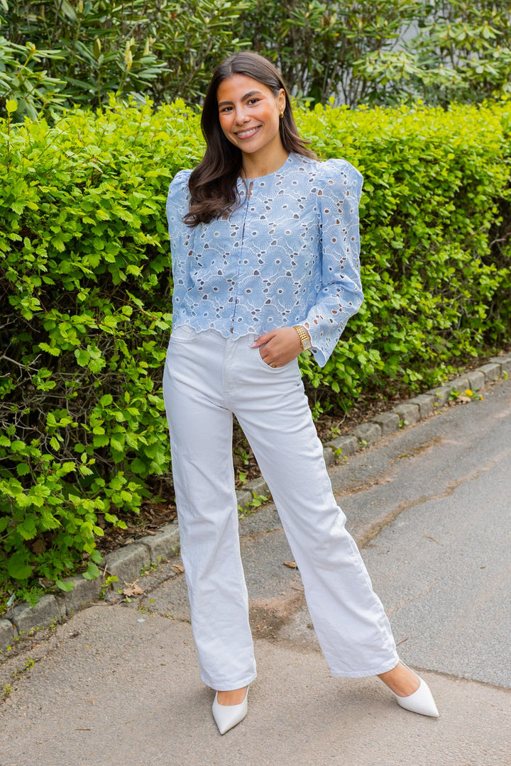 Broderie Anglaise Jacket Light Blue | Yttertøy | Smuk