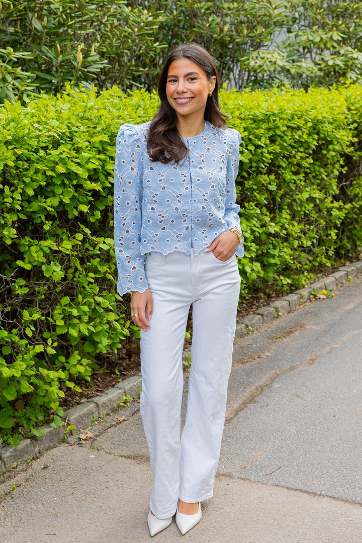 Broderie Anglaise Jacket Light Blue | Yttertøy | Smuk