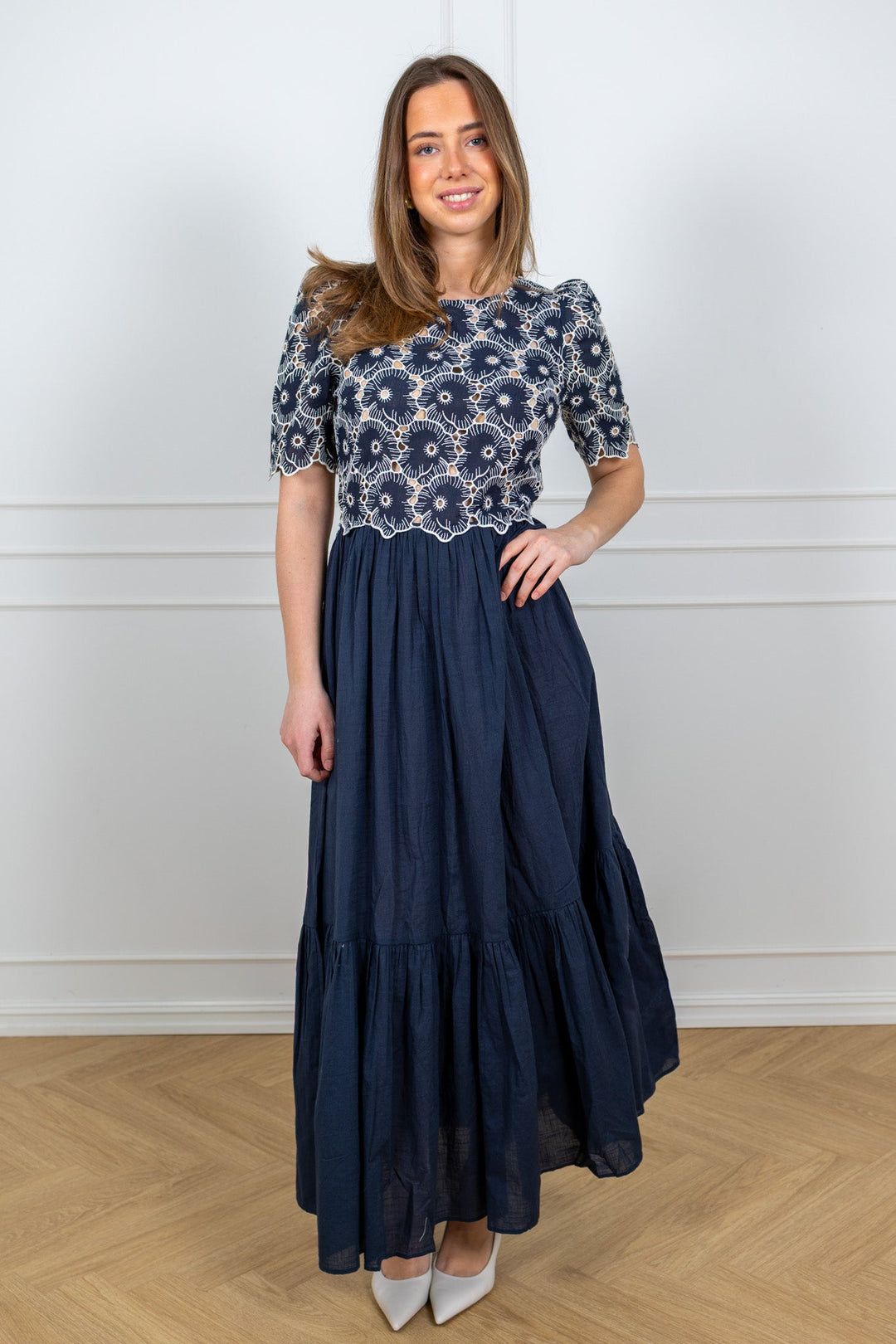 Broderie Anglaise Maxi Dress Marine | Kjoler | Smuk