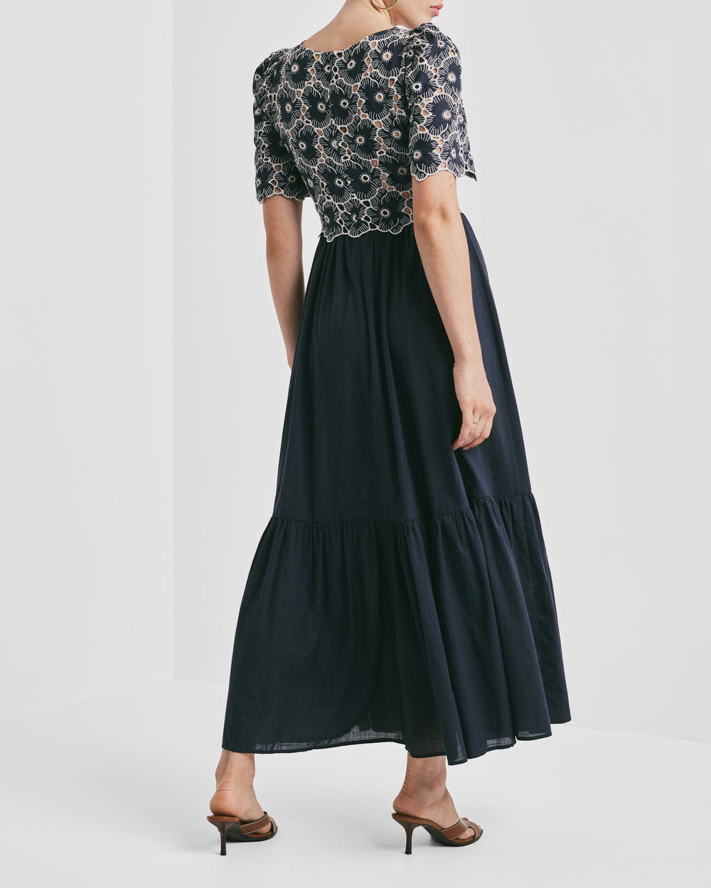 Broderie Anglaise Maxi Dress Marine | Kjoler | Smuk
