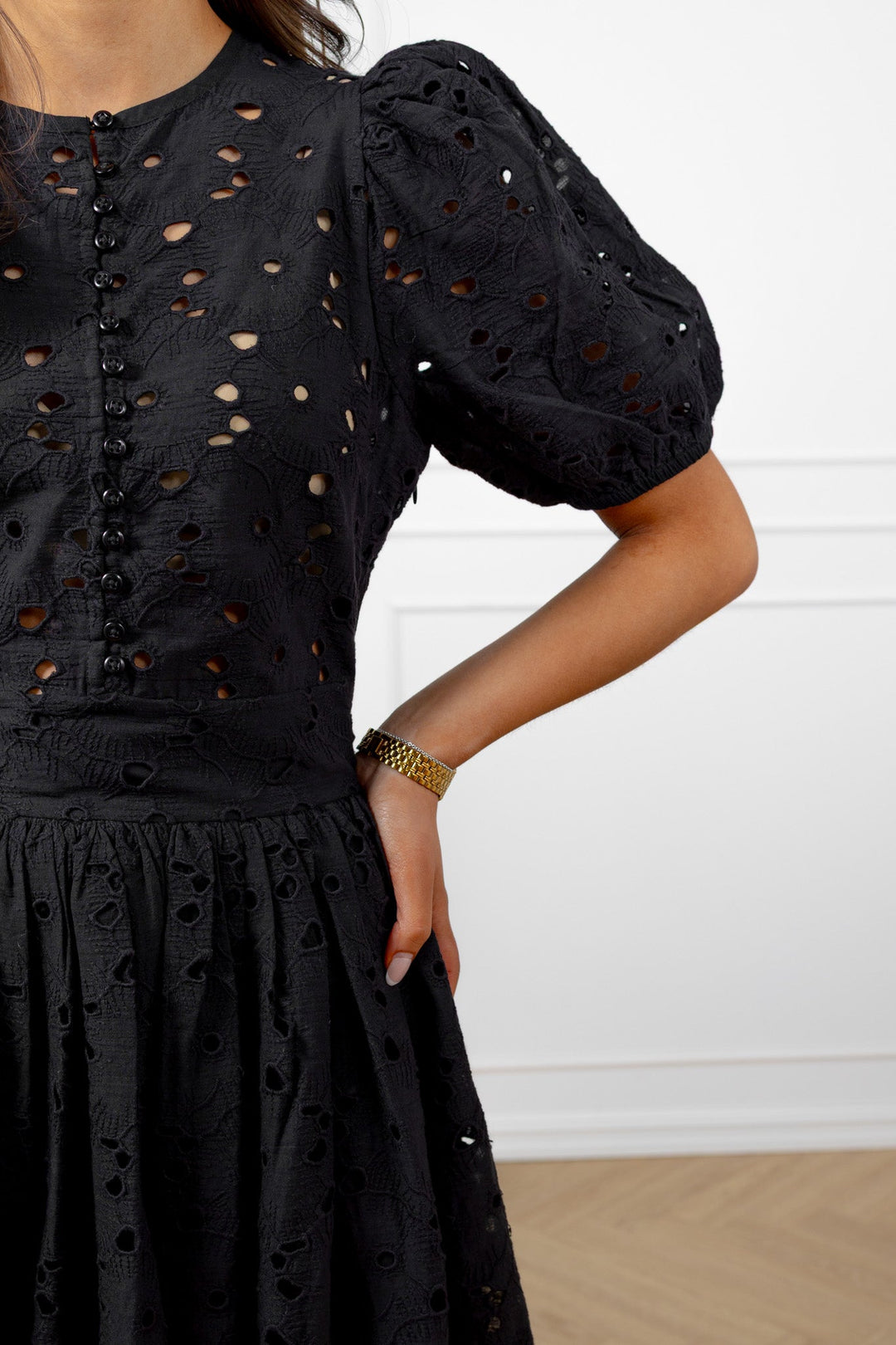 Broderie Anglaise Puffed Dress Black | Kjoler | Smuk