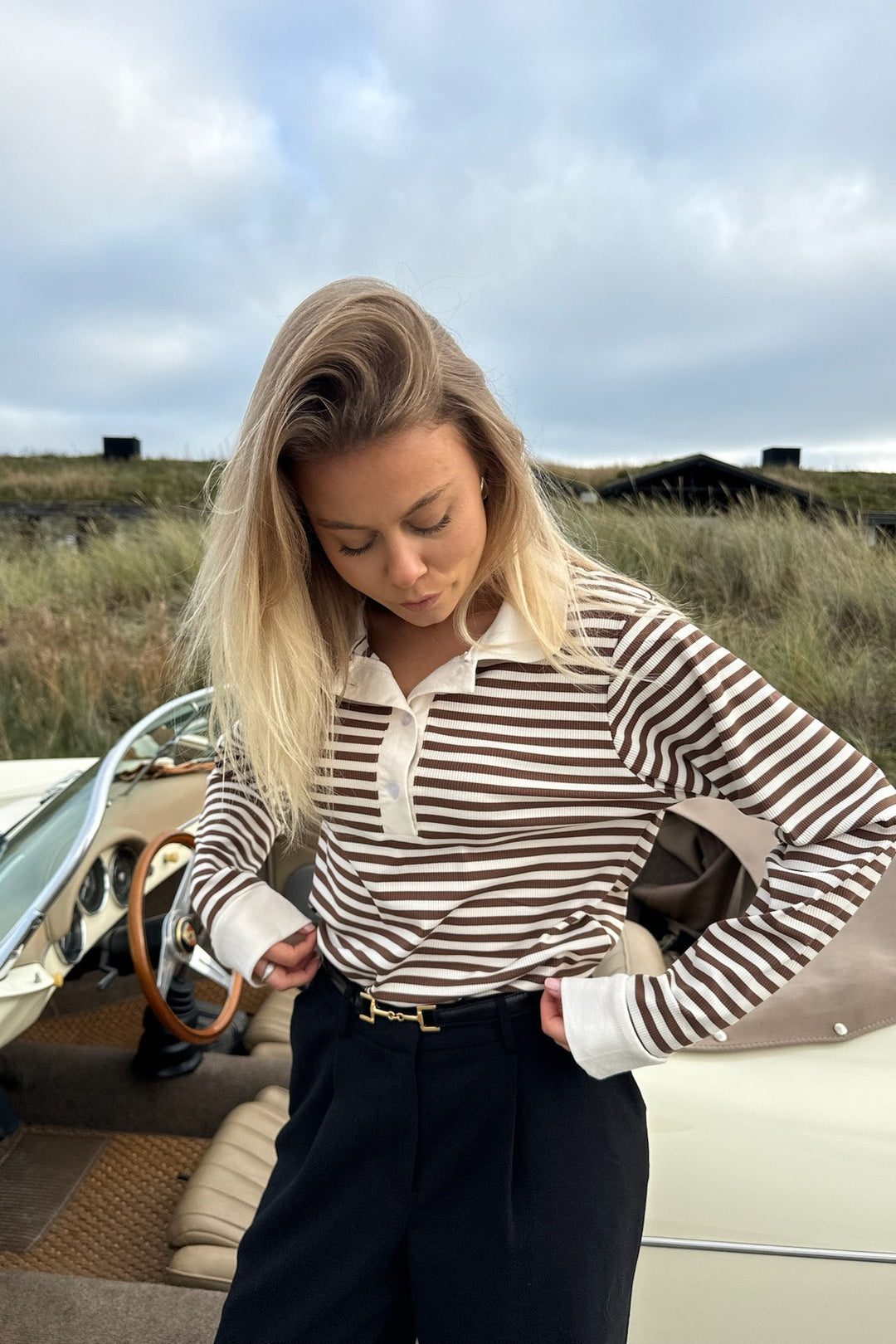 Carly Polo Brown Stripes | Skjorter og bluser | Smuk - Dameklær på nett