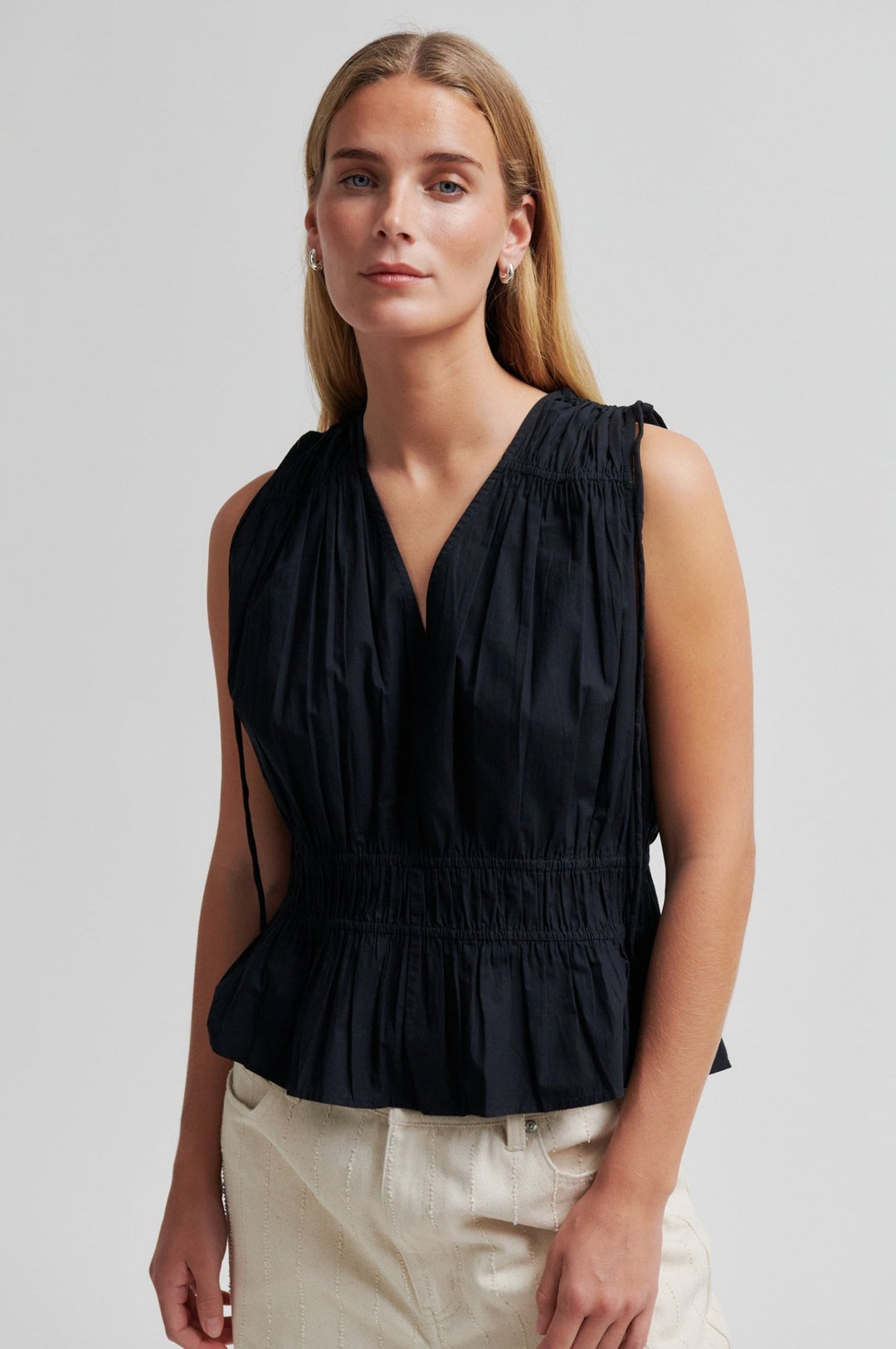 Carpi Top Black | Topper | Smuk