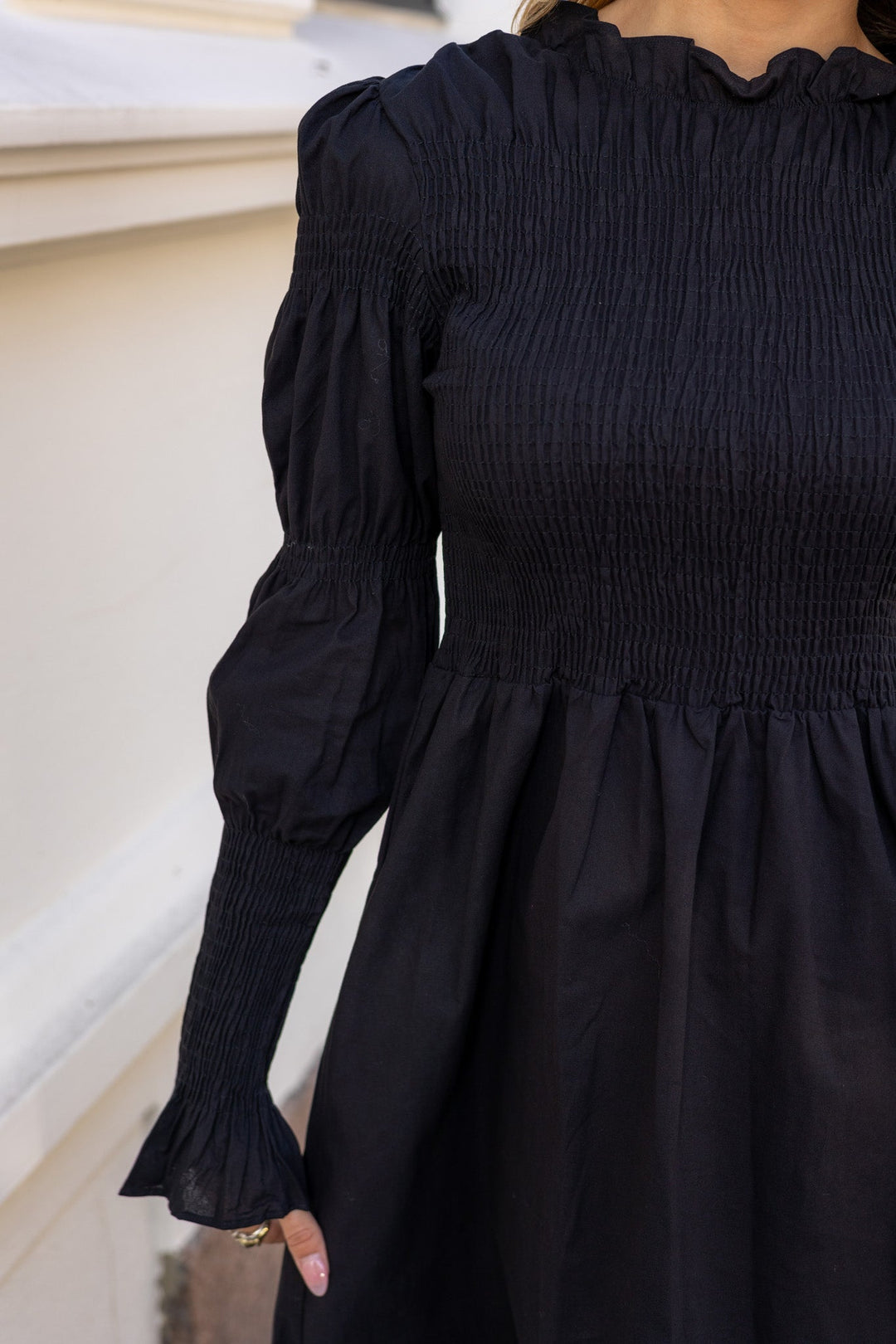 Chemma Ls Smock Midi Dress Black | Kjoler | Smuk - Dameklær på nett