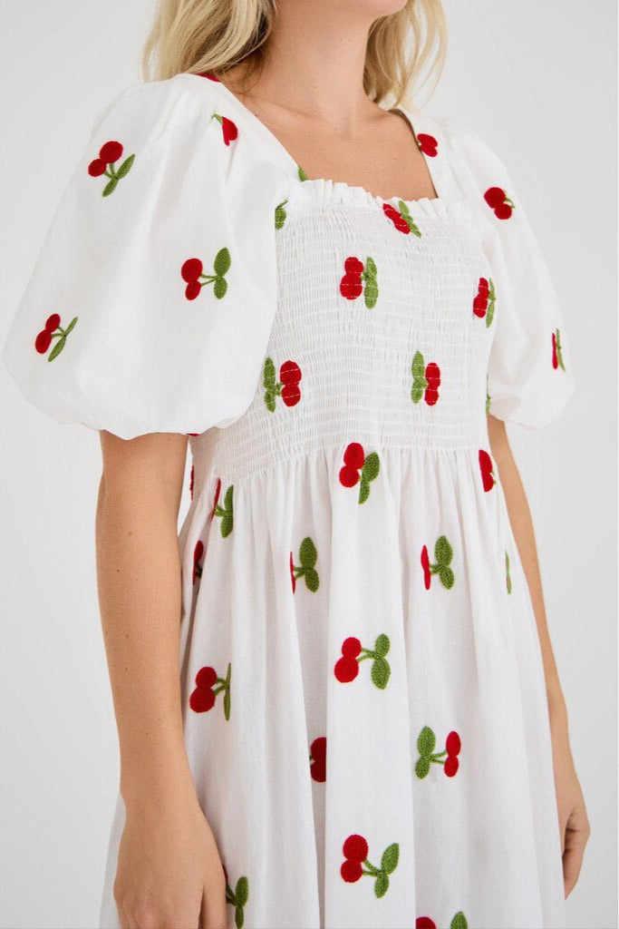Cheri Fruit Dress White/Red | Kjoler | Smuk - Dameklær på nett