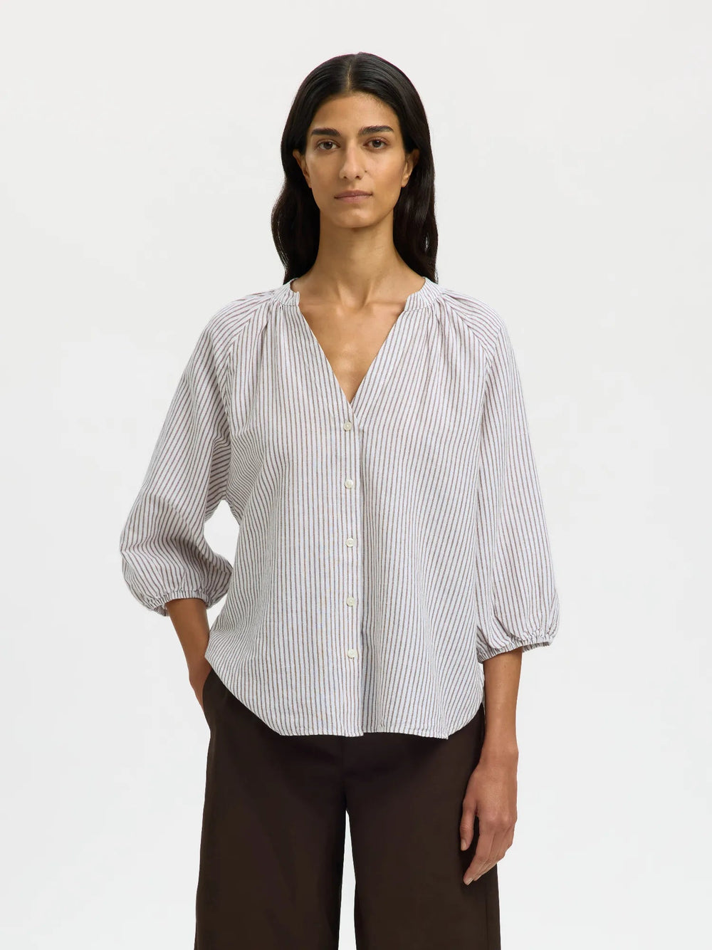 Cleo - Alberta Linen Blend Shirt Bright White Chocolate Chip | Skjorter og bluser | Smuk