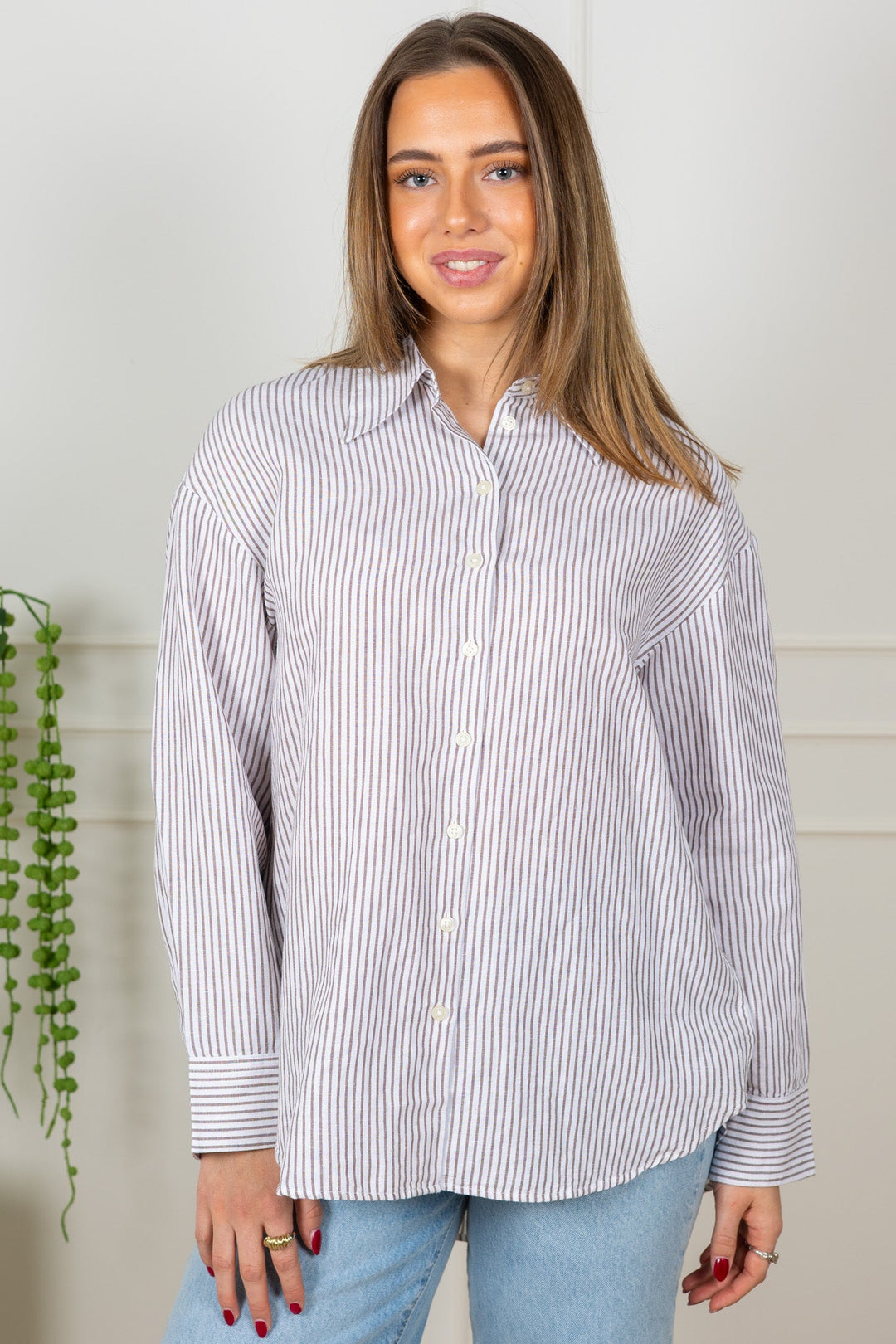 Cleo Oversize Linen Blend Shirt Bright White Chocolate Chip | Skjorter og bluser | Smuk