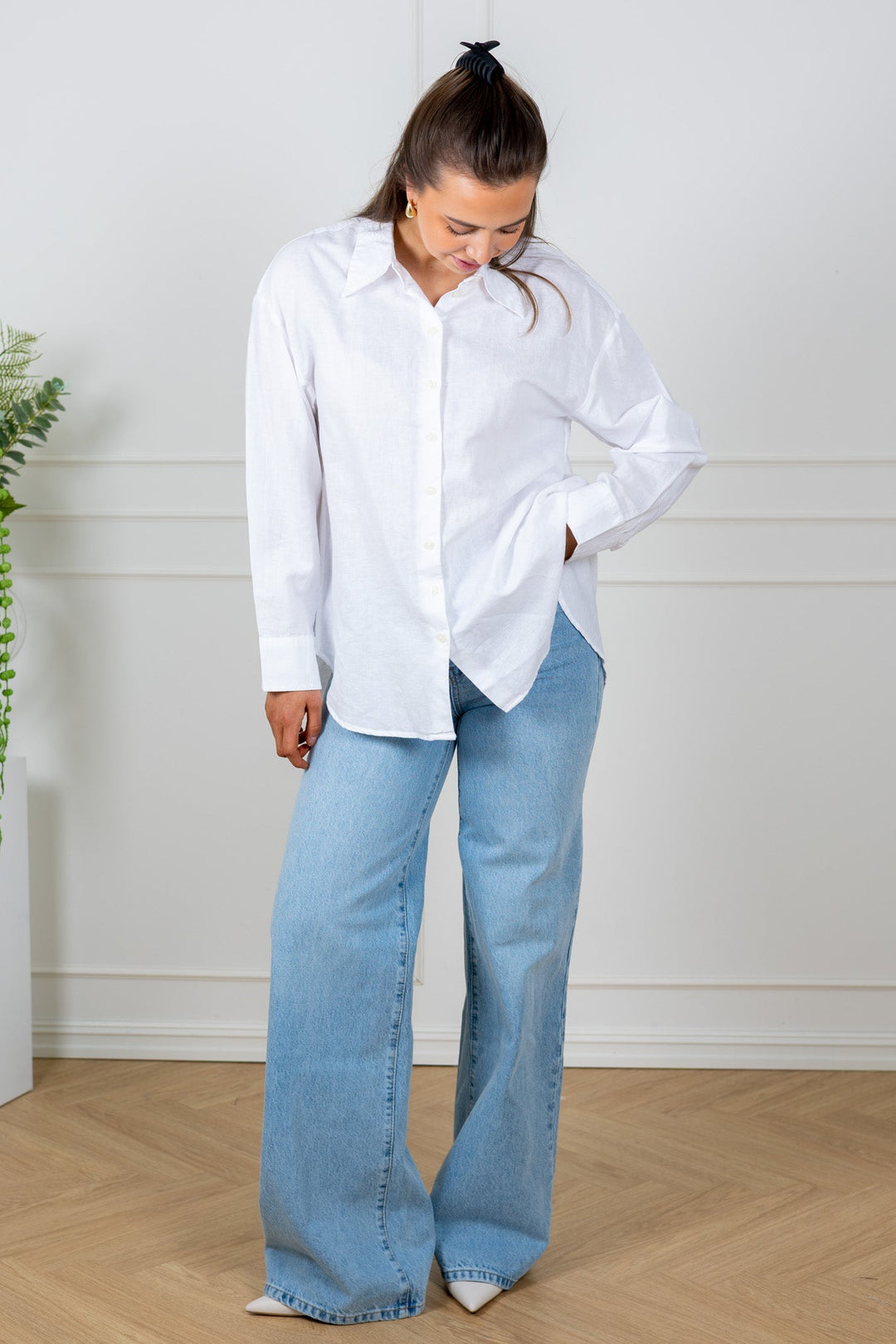 Cleo Oversize Linen Blend Shirt Bright White | Skjorter og bluser | Smuk
