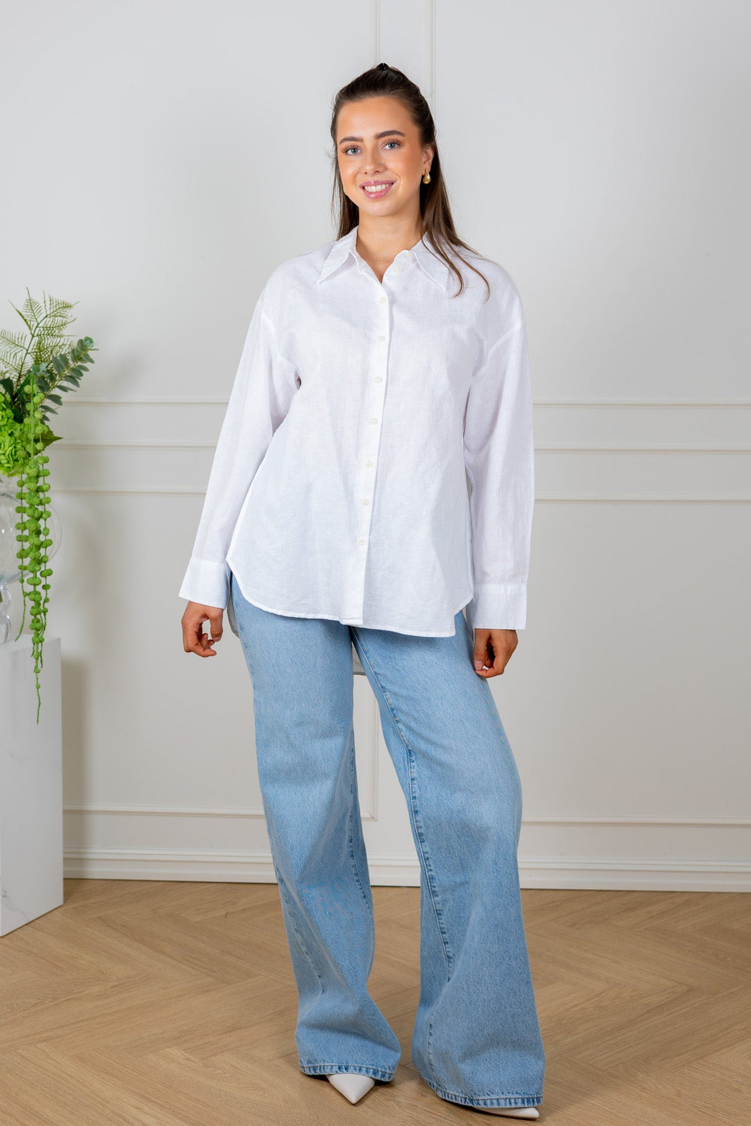 Cleo Oversize Linen Blend Shirt Bright White | Skjorter og bluser | Smuk