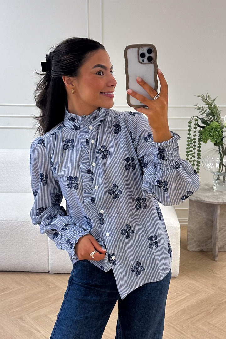 Clova Shirt Blue/White | Skjorter og bluser | Smuk