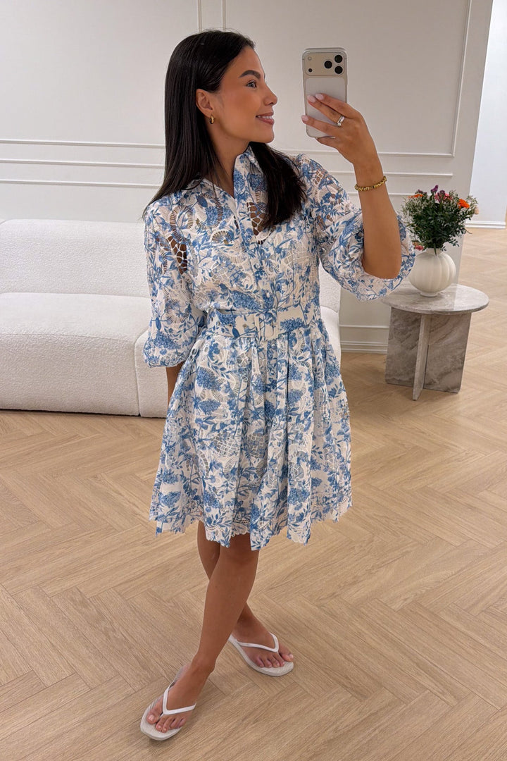 Clover Embroidery Dress Blue | Kjoler | Smuk