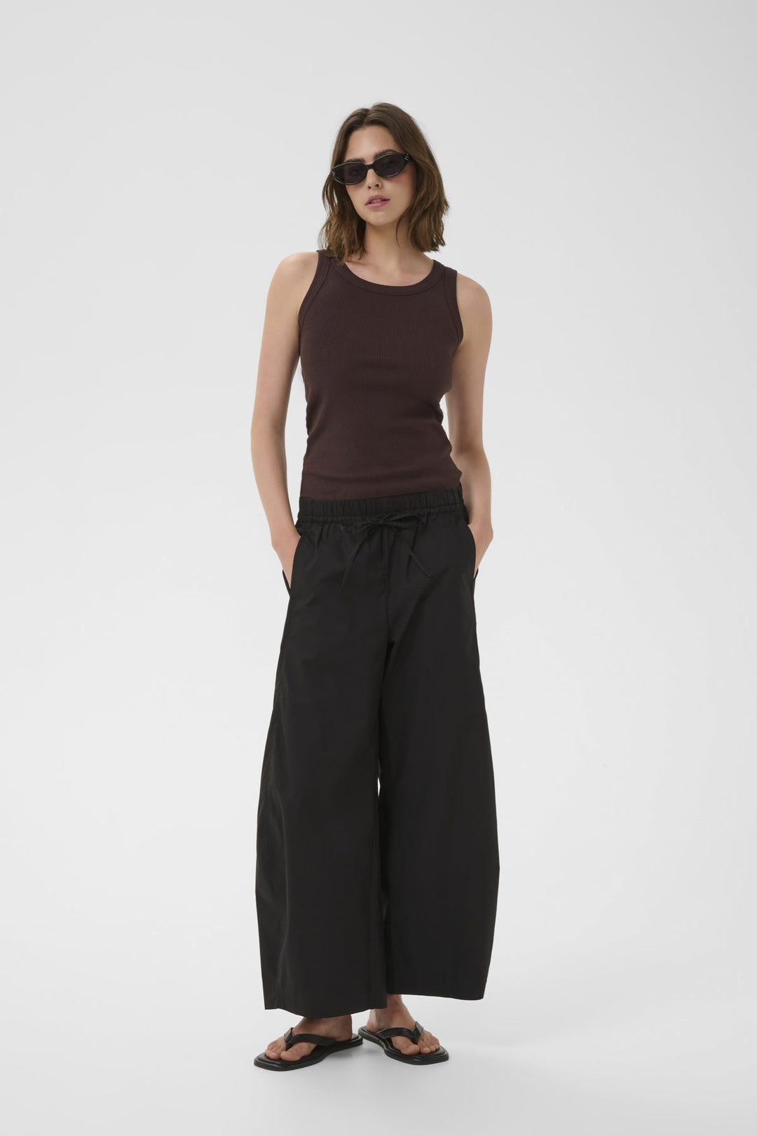 Dagnaiw Tank Coffee Bean | Topper | Smuk