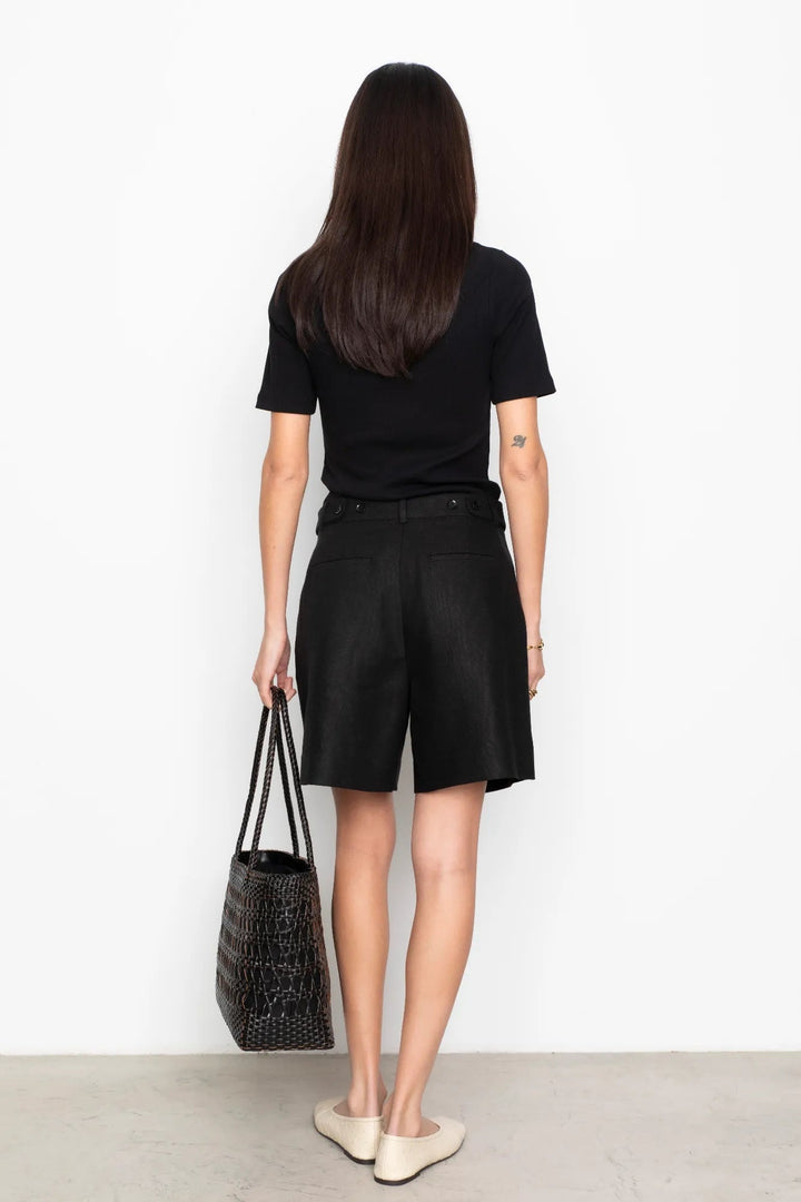 Daria Shorts Black | Shorts | Smuk
