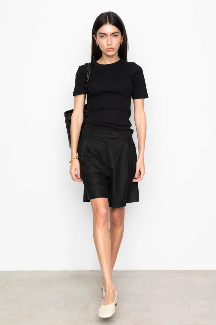 Daria Shorts Black | Shorts | Smuk