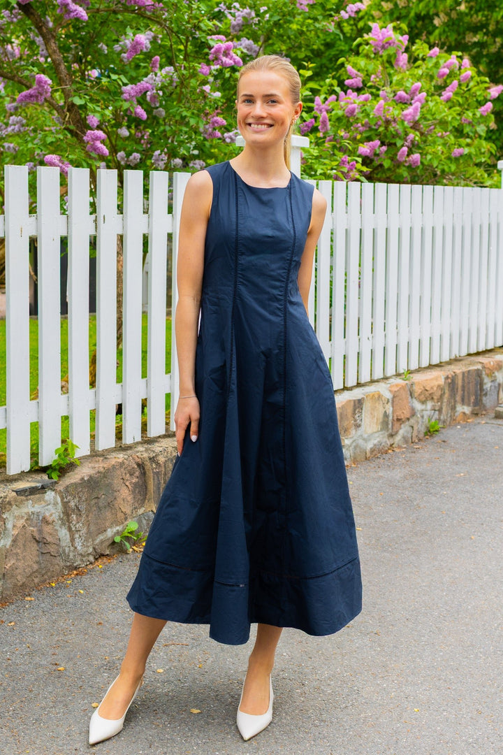 Delia Reg Sl Midi Ladder Stitch Dress Dark Sapphire | Kjoler | Smuk