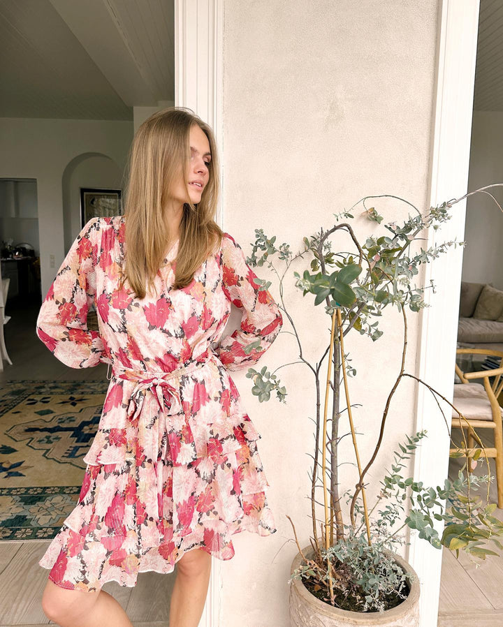 Dennie Maxi Flower Dress Pink | Kjoler | Smuk - Dameklær på nett