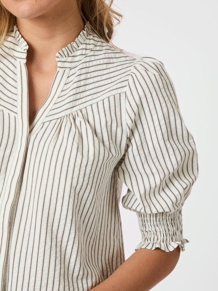 Diana Crepe Stripe Blouse Brown | Skjorter og bluser | Smuk - Dameklær på nett